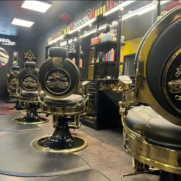 Intérieur du salon Ô Barber