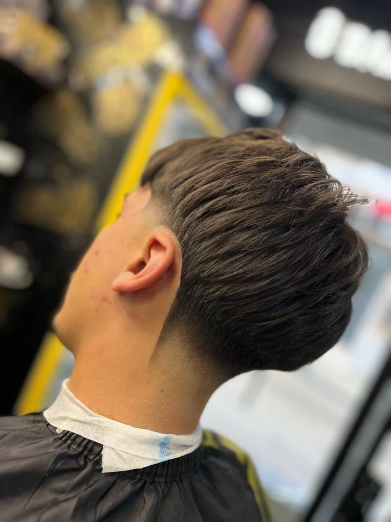 Coupe moderne — Ô Barber